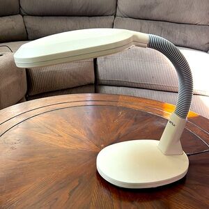 Verilux HappyEyes Desk Lamp Natural Daylight Gooseneck Adjustable Lamp